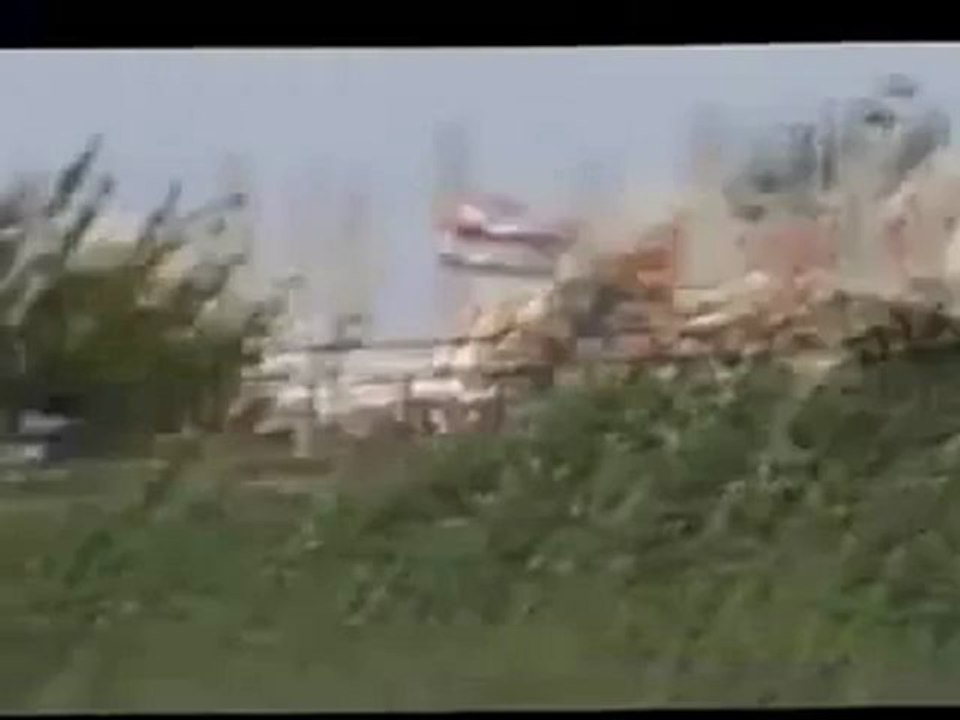 فري برس حمص الحولة احد الحواجز المنتشرة على مداخل الحولة لتشديد الحصار عليها 22 4 2012 Homs Syria