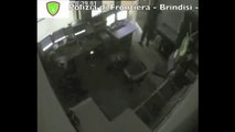 Brindisi - Rubavano da bagagli in aeroporto, arrestate 8 guardie giurate (17.04.12)