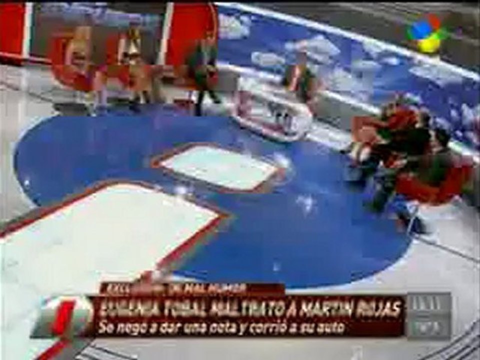 Pronto.com.ar Eugenia Tobal vs notero de Intrusos