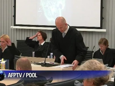 Breivik offers apology to his non-political victims