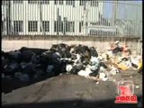Napoli - Rifiuti, blocco tangenziale svincolo Agnano
