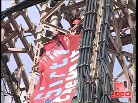 Napoli - Gli operai SIRTI protestano su traliccio Telecom (19.04.12)