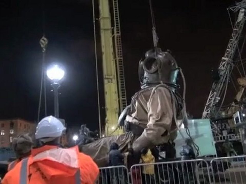 Sea Odyssey: Giant Diver plunged into Salthouse Dock