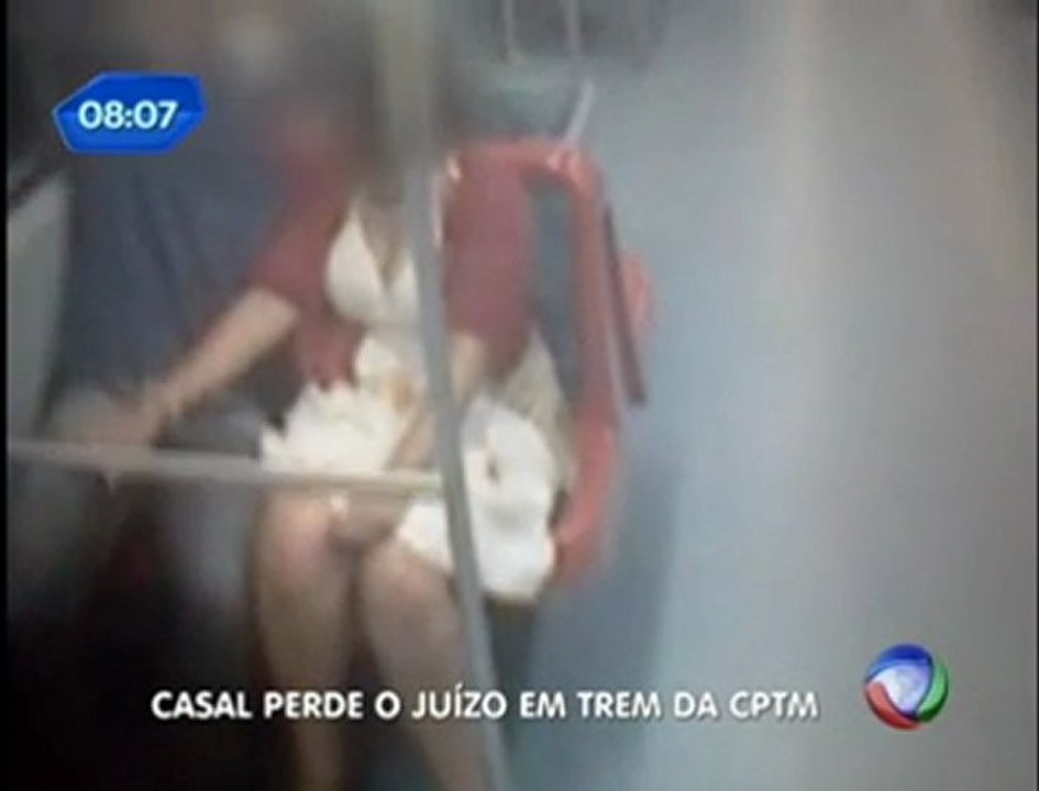 Câmeras da CPTM flagram casal fazendo sexo em trem