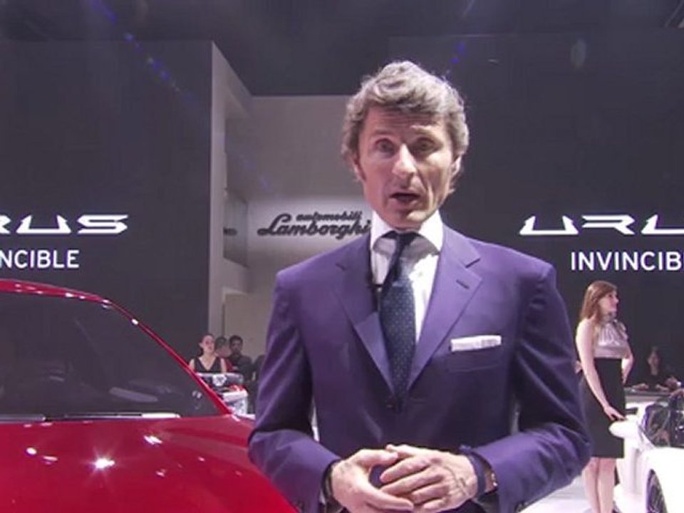 Autosital - Stephan Winkelmann présente la Lamborghini Urus au salon de Pékin 2012