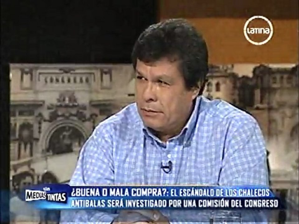 Heriberto Benitez  Rivas entrevistado en "Sin Medias Tintas"