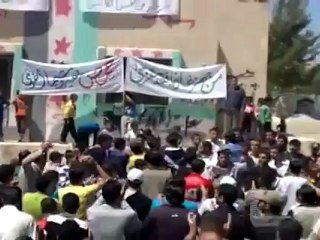 Tải video: فري برس درعا نامر مظاهرة صباحية نصرة للمدن المنكوبة وهتاف رائع خافو الله ياعرب 23 4 2012 Daraa