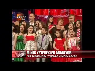 ATV VAN'LI MUKADDES yanık sesiyle Bir şarkısın sen'de