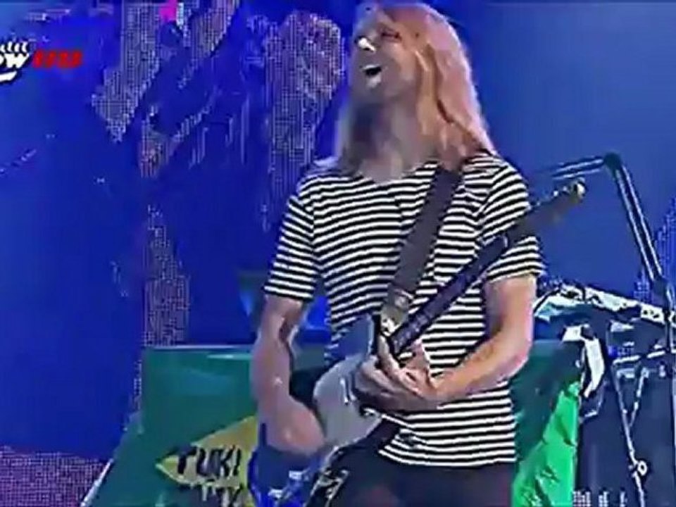 Maroon 5  "moves like a jagger! Rock in Rio Concert Brazil!