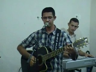 Irmão Edson Louvando na CEEN Eusebio Parte 2