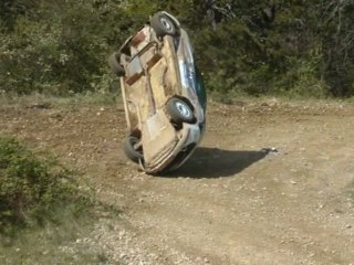 sortie de route de la 207 n°62  rallye terre de l'auxerrois 2012