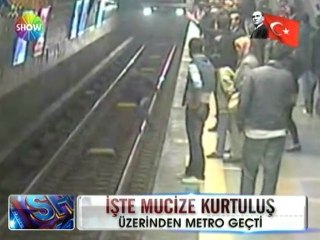 Üzerinden metro geçti - 23 nisan 2012