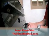 beginners piano lessons to learn chords and songs