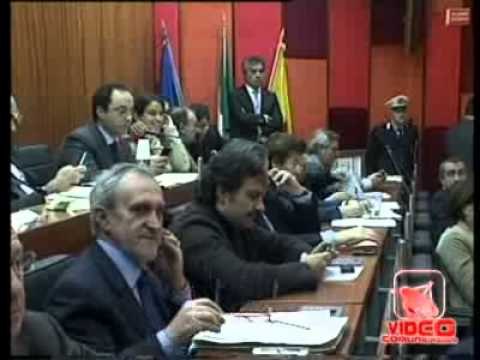 Napoli - Consiglio deserto per la sfiducia a Iervolino