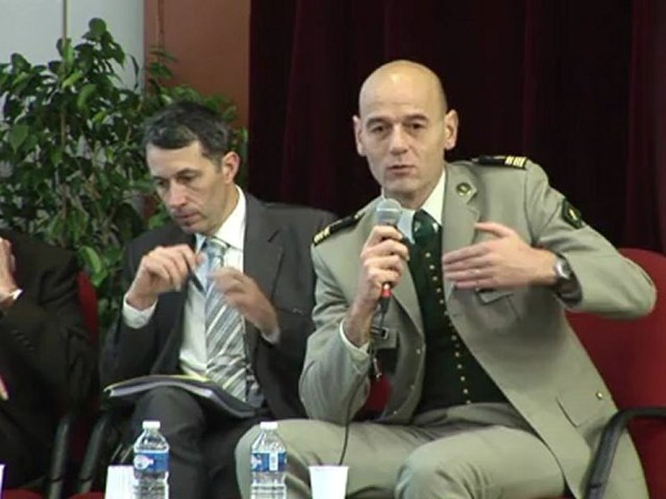 Colloque Robotisation du champ de Bataille : 20-QUESTIONS-REPONSES
