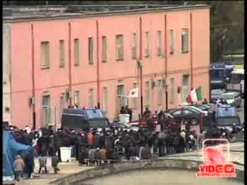 Santa Maria C.V. - I primi 300 permessi di soggiorno