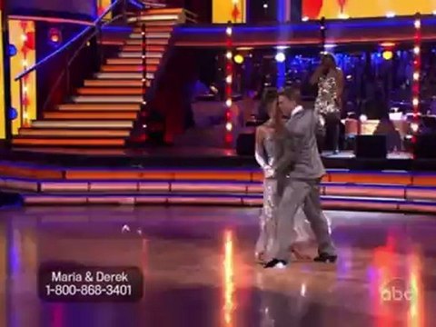 Maria Menounos & Derek Hough - Foxtrot