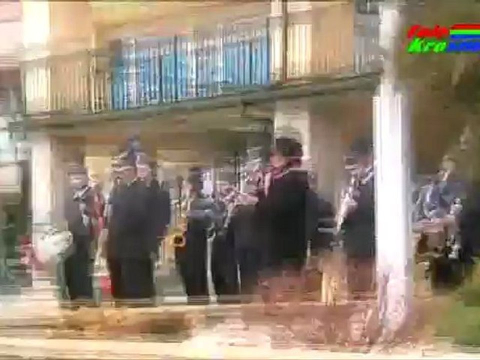 Uroczystości katyńsko-smoleńskie przed Starostwem 2012