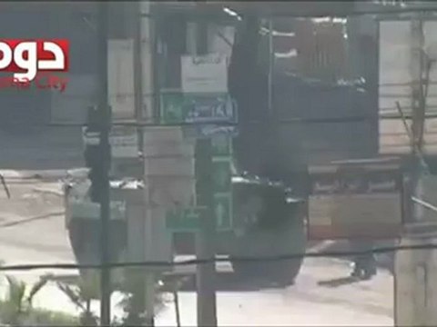 فري برس ريف دمشق دوما اقتحام المدبنة واطلاق النار من الشبيحة24 4 2012 Damascus