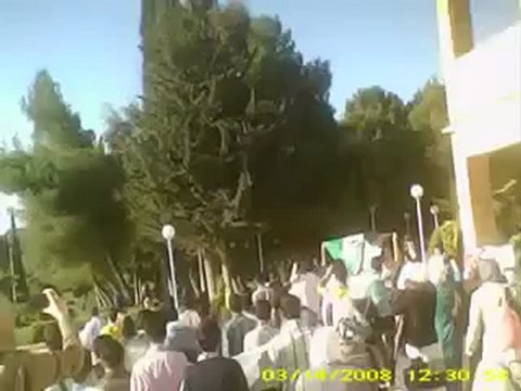 فري برس أحرار جامعة حلب مظاهرة صباحية كلية طب الاسنان 24 4 2012 ج4 Aleppo