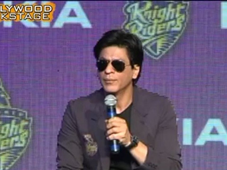 Aamir Khan AVOIDS Shahrukh Khan