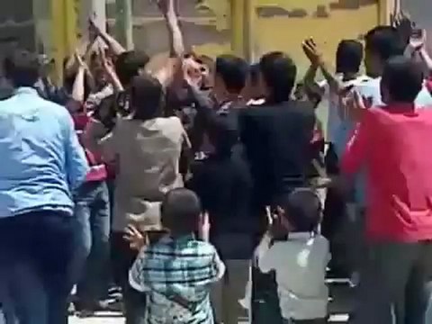 فري برس البوكمال مظاهرة صباحية لثوار المدينة تهتف للجيش الحر ويالله مالنا غيرك يا الله 23 4 2012 ج1 ALbokamal