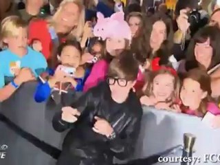 Canalis, Bieber and Moore In Celebrity Scoop