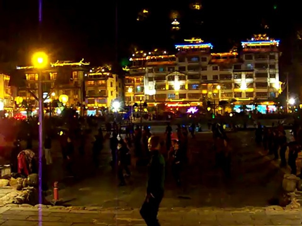 Une soirée au Village de Leishan, province du Guizhou, Chine.