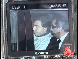 Napoli - Valter Lavitola si consegna (16.04.12)