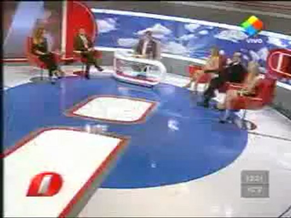 AdrianSuar-Intrusos
