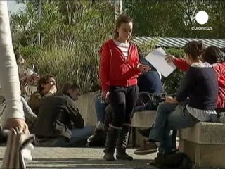 İspanya mali krizin çaresini eğitim ve sağlıkta arıyor