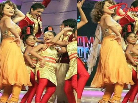 Rocking Stage Performance of Bollywood Stars