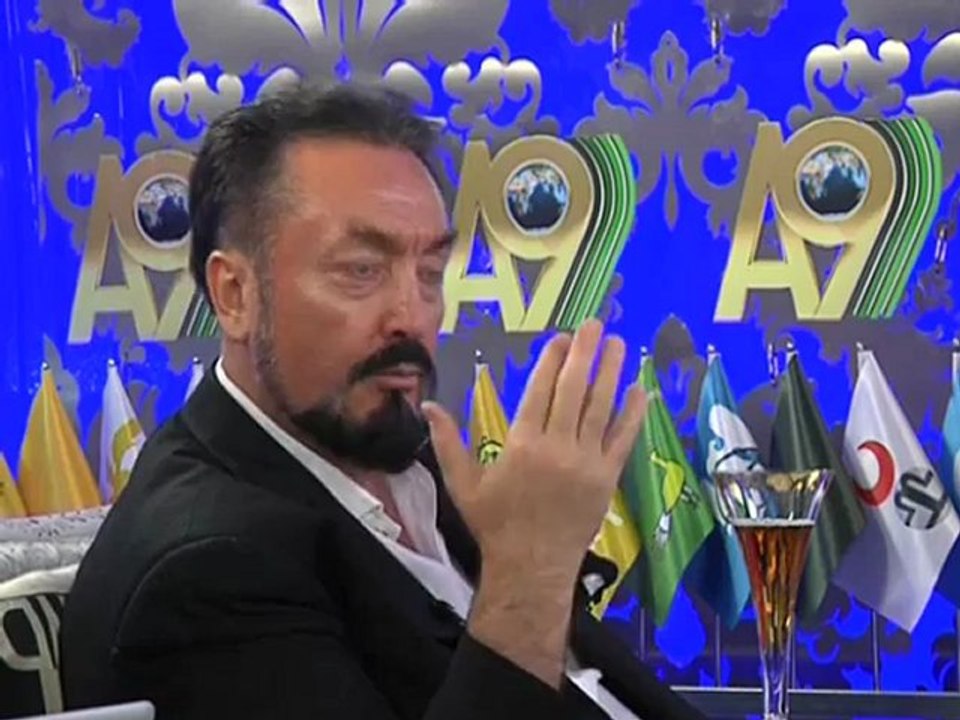 Ben her zaman hakkı söylerim, insanların ne dedikleri beni ilgilendirmez.