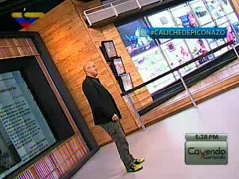 (VÍDEO) Cayendo y Corriendo del día lunes 23.04.2012 2/3