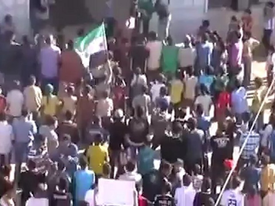 فري برس  درعا مظاهرة بلدة الطيبة نصرة لبصر الحرير 24 4 2012 Daraa