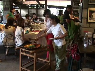 Top Philippine dishes emerge from junk food shadows