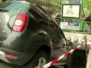 Paris driver mistakes metro stop for carpark