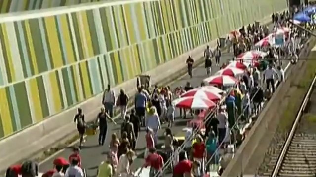 Germania - Oltre 2 milioni di persone in autostrada per il Mega-party