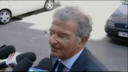 Cicchitto - Avvertimento ai finiani ''Niente furbizie''