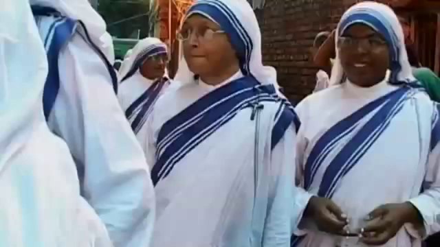 Calcutta - Messa per Madre Teresa a 100 anni dalla nascita