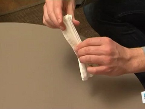 Beauté mode : Pliage d’une pochette en éventail