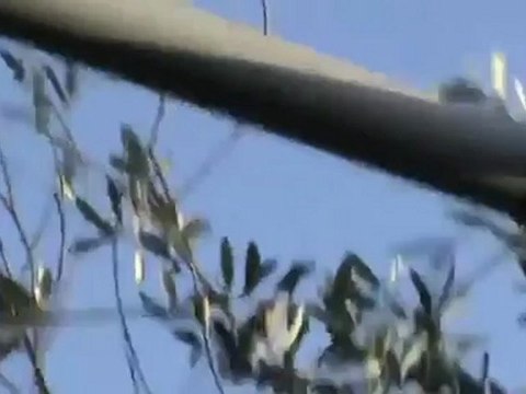 فري برس ريف دمشق مدينة حمورية طيران حربي محمل بالصواريخ 1 5 2012 Damascus