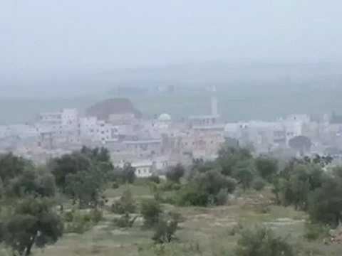 فري برس ريف حلب الأتارب تدك المدينة منذ الصباح الباكر بالرشاشات الثقيلة 1 5 2012 Aleppo