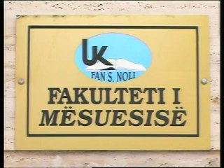 Librari oxford Tirane me libra per gjuhe te huaj