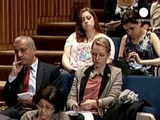 La ONU culpa a Asad de mantener armamento pesado en las...