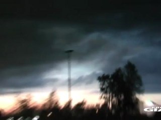 UFO . Courcelles​, France.(version longue).2011