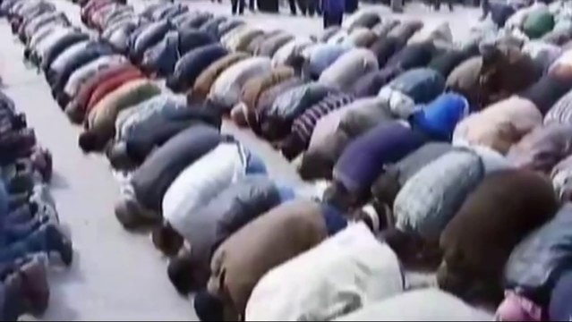 Egitto - Preghiere e carri armati al Cairo