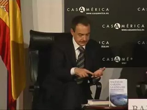 Zapatero se deshace en elogios hacia Garzón