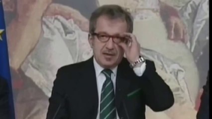 Maroni - Tutti clandestini e non rifugiati i 15 000 arrivi