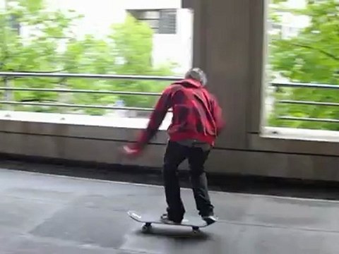 out 1 - ollie et ollie back